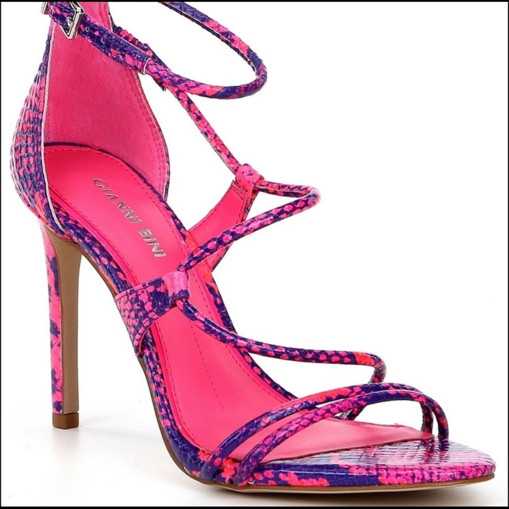 SOLD | GB Heels - Picture 1 of 3